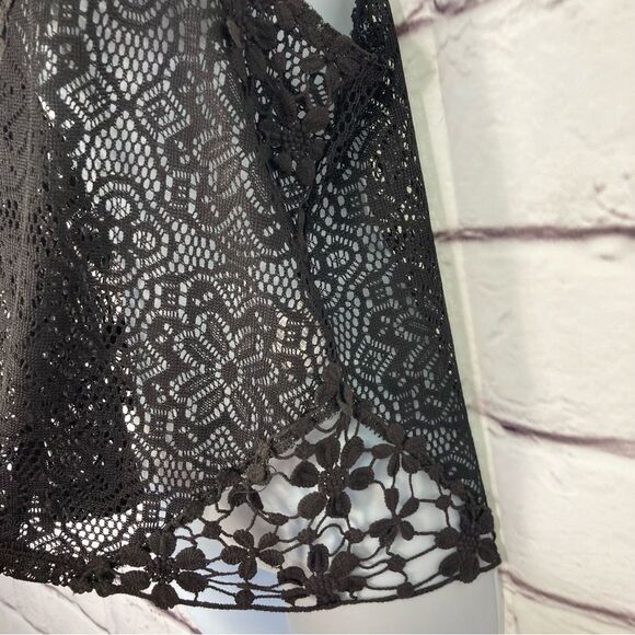 Kimchi Blue Black Lace Vest SZ M Festival Wear Sexy Feminine Crochet Layering - Picture 4 of 13